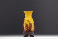 Émile GALLÉ (1846-1904) - Vase à décor floral.