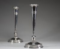 Paire de bougeoirs en argent massif d'époque Empire. 