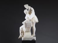 Imposante sculpture en albâtre : 'Scène romantique.
