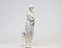 Young woman made in porcelain probably from the 18th century