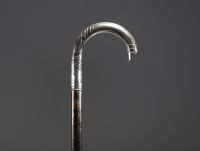 Cane with Art Deco motif in sterling silver, hallmark 800, Switzerland.