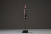 Afrique - Statuette figurative en bois sculpté, première moitié XXème.