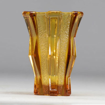 Vase Scailmont, ambre, Art Déco 1930-1935