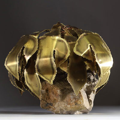 Daniel DHAESELEER (XX-XXI) ‘Plant’ Sculpture in brass, copper and stone, signed.