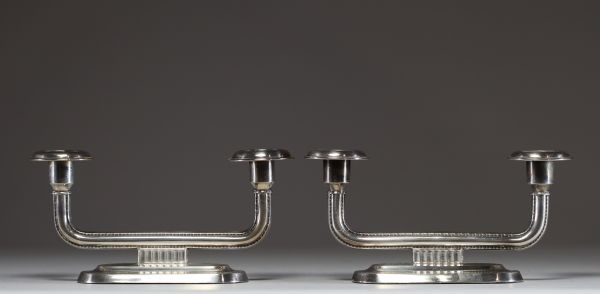 Aksel HOLMSEN (XIX-XX) Pair of Art Deco silver candlesticks, goldsmith's hallmark and hallmark 830, circa 1910-30.
