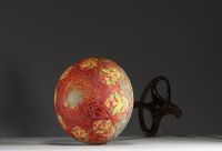 DAUM Nancy and Louis MAJORELLE (1859-1926) - Table lamp in acid-etched multilayer glass with stylized floral decoration, unsigned.