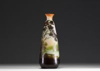 Émile GALLÉ (1846-1904) - Acid-etched multilayer glass vase with landscape decoration, signed.