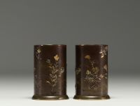 Japan - Pair of bronze and gilt bronze brush rinses decorated with figures, engraved mark, Meiji period.