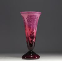 Le Verre Français - Acid-etched multi-layered glass vase decorated with dahlias, signed.