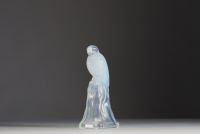 Val Saint Lambert - Art Deco ‘Parakeet’ in pressed opalescent glass, signed.