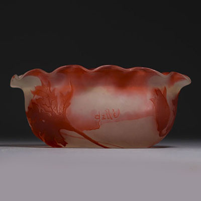 Émile GALLÉ (1846-1904) Multi-lobed acid-etched glass bowl with anemone decoration, signed.