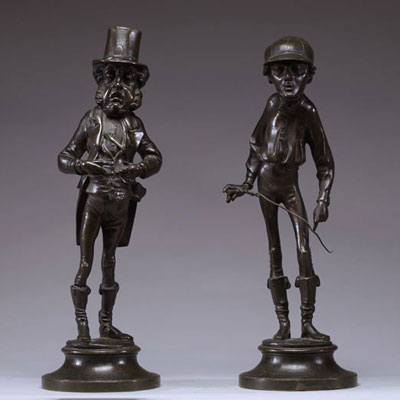 Émile GUILLEMIN (1841-1907) Suite de deux personnages grotesques en bronze patiné dans le style Daumier, signés sur la terrasse.