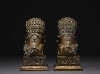 Chine - Paire de Lions de Fô en bronze.