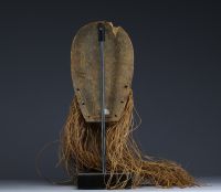 Afrique RDC - Masque Lega en bois sculpté et raphia, première moitié du 20ème siècle