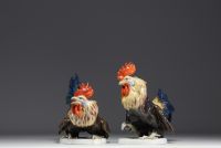 J. FELDTMANN for Rosenthal - Pair of roosters in polychrome porcelain, mid 20th century.