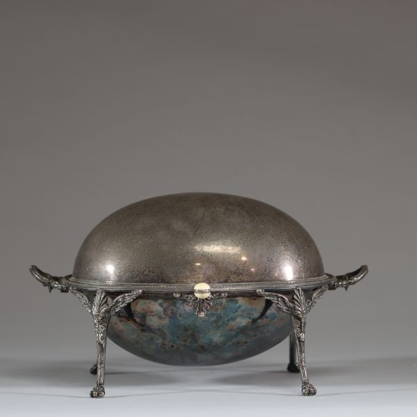 Réchaud à cloche en métal argenté, Angleterre, début XXème.