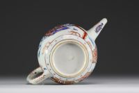 China - Polychrome porcelain teapot, Kangxi period.