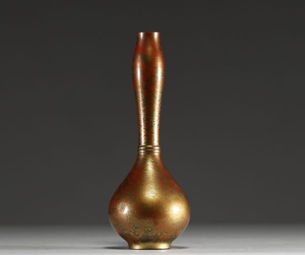 Japan - Bronze vase, Murashido technique with red and gold patina, Taishō period, 20th century, mark under the piece.