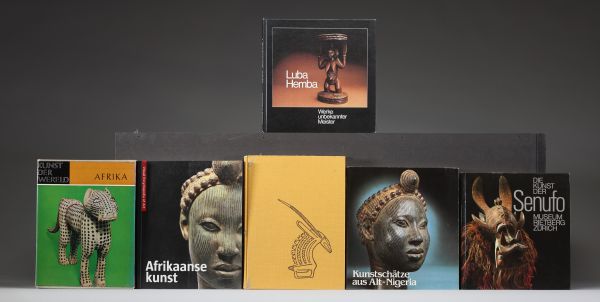 Lot de 6 livres art africain. Principalement en Allemand