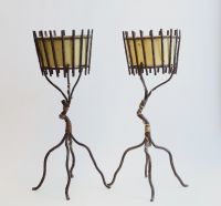 Jean Michel FRANK (1895-1941) Pair of pedestal planters in patinated cast iron decorated with interlacing branches with their metal baskets.