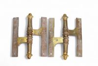 Victor Horta (attribué à), deux charnières – Signées Maison Dandoy Belgique, circa 1895–1905 Bronze ciselé, signatures en creux.