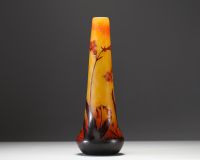 DAUM Nancy - Vase in acid-etched multi-layered glass decorated with flowers and tobacco leaves, signed in the decoration.