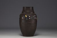 Asia - Iron and cloisonné enamel vase.