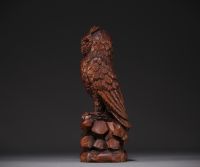Hibou en noyer sculpté de la Forêt Noire, époque XIXème.