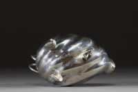Paire de saucières en argent massif en forme de coquillage surmonté d'un serpent formant la anse, poinçons Prince évêque, Liège, 1744.