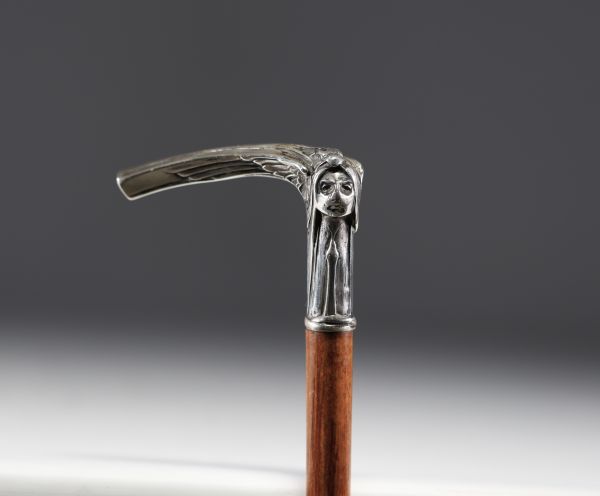 Cravache à motif Art Nouveau de visage de femme en argent massif, poinçon 800, Suisse.