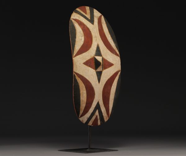 Tutsi dance shield - Rwanda Burundi