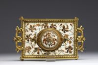 Alphonse GIROUX (1776-1848) Porcelain and bronze inkwell decorated with mistletoe leaves, ram's heads and paws, signed Alph. Giroux Paris.