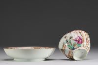 Chine - Bol et assiette en porcelaine polychrome à décor de personnages, époque Qianlong.