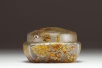 DAUM Nancy - Box in frosted acid-etched glass decorated with a murier tree, signed.