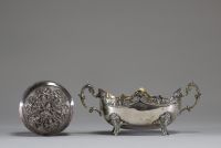 Ensemble de trois pièces de forme en argent massif pour un poids total de 510gr.