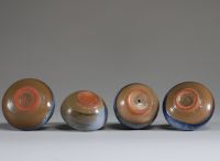 Antonio LAMPECCO (1932-2019) Ensemble de quatre petits vases en grès vernissé, signés.