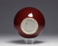 Chine - Vase en porcelaine sang de bœuf, dynastie Qing.