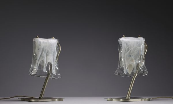 Murano - Pair of wall lights in transparent glass and white shades, circa 1980.