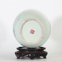 Vase balustre en porcelaine émaillée de la famille rose Chine, dynastie Qing,  fin XIXe siècle.