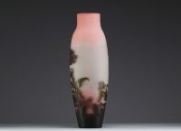 Émile GALLÉ (1846-1904) Acid-etched multi-layered glass vase decorated with umbels, signed.
