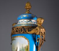 Sèvres - Spectacular porcelain mantelpiece with celestial blue background, gilt bronze mount, mark under the lids.