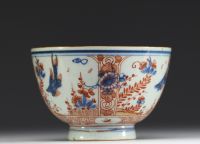 China - Polychrome porcelain bowl with floral decoration, 18th C.