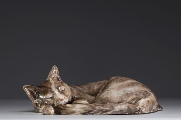 Jean TIÉLÈS, Paris - Cat having a siesta in glazed ceramic, 19th century.