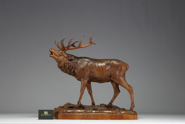 Rare carved stag from the Black Forest, 19th century.