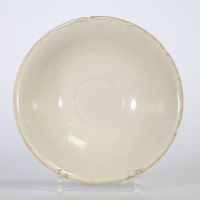 BOL EN PORCELAINE À GLAÇURE BLANCHE Chine, dynastie Song (960–1279)