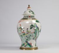 Grande potiche couverte, famille verte, époque Qing (1644-1912)
