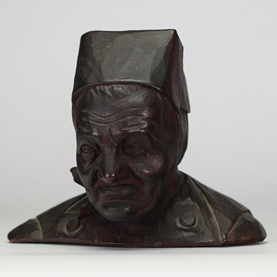 Buste de bigoudène en bois sculpté, vers 1930 Travail breton, probablement de la région de Pont-l’Abbé