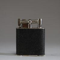 Movado - Rare briquet montre de table en métal, mouvement mécanique, vers 1920.