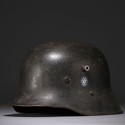 Casque allemand utilisé par la Chine pendant la coopération sino-allemande.