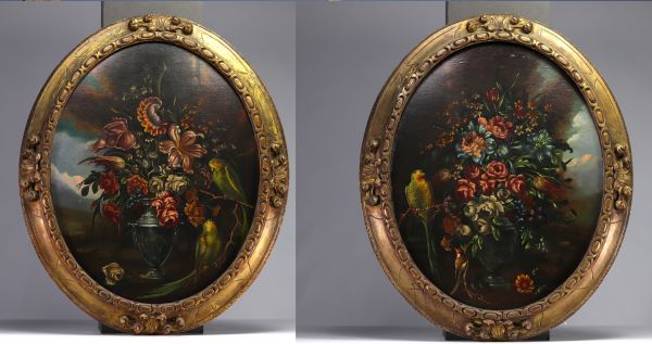 Paire de grands médaillons 